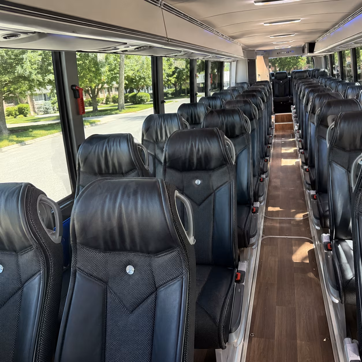find and book transportation for your next convention or trade show 3
