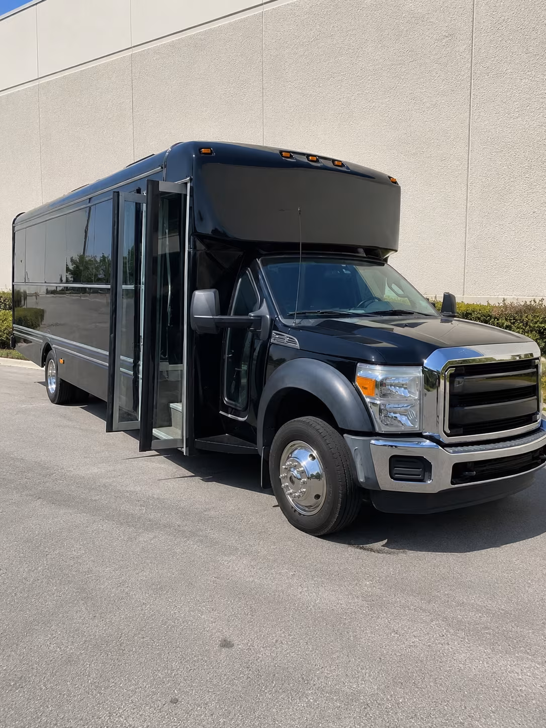 party buses for bachelorette wine tours through amador county